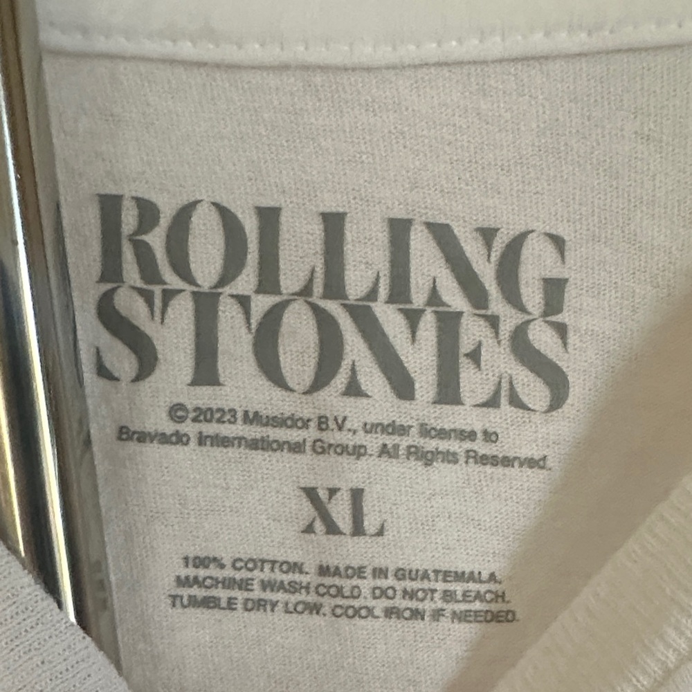 Rolling Stones Tongue Graphic Tee - Picture 2 of 4
